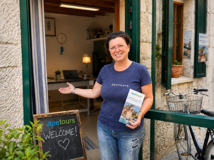 ApeTours - foto 1